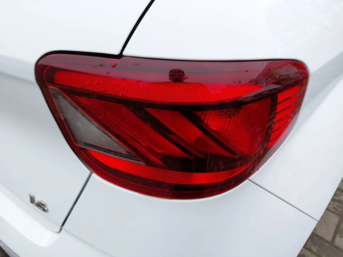 Hyundai Venue 1.6 Qx Plus 4x2 Mt 5p año 2023