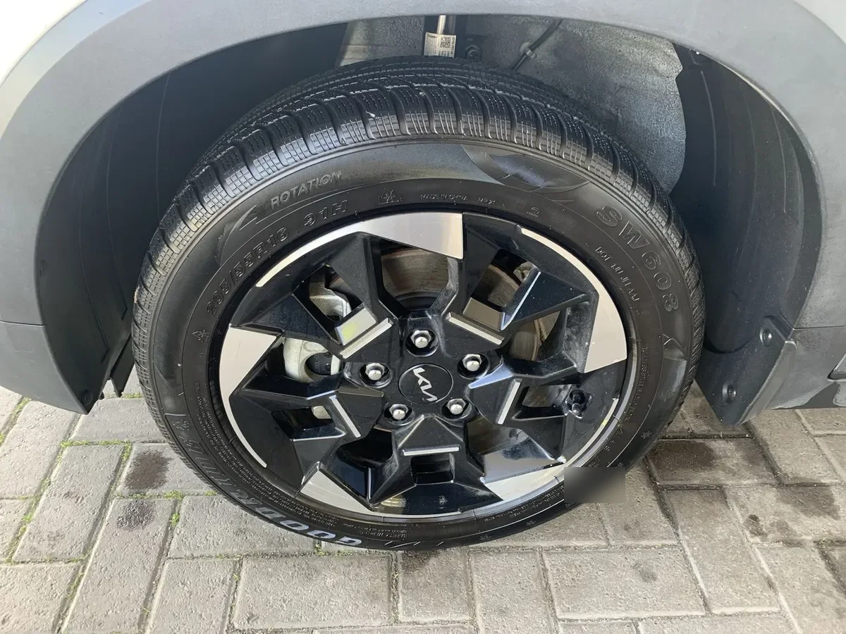 Kia Sonet 1.5 Ex 4x2 Ivt At 5p año 2025