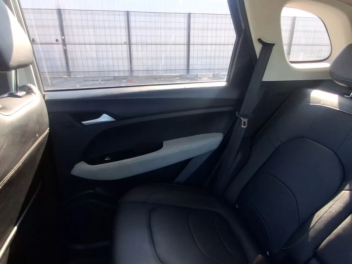 Chevrolet Captiva 1.5t Ltz Fwd Cvt At 5p año 2022