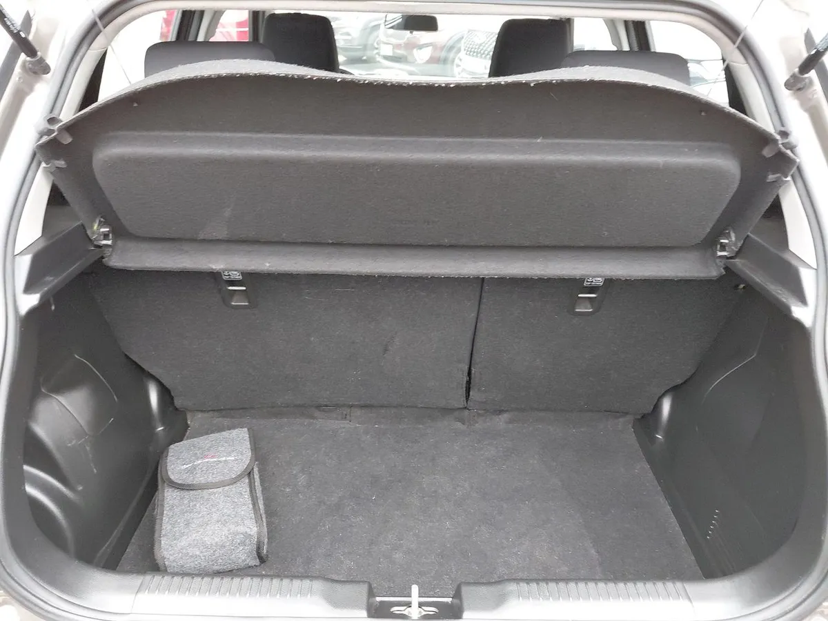 Suzuki Swift 1.2 Gl 4x2 Hb Mt 5p año 2024