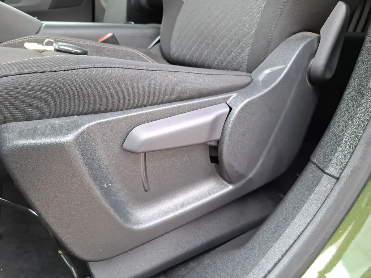 Peugeot Rifter 1.2 Allure Puretech 130hp 4x2 Eat8 5p año 2025