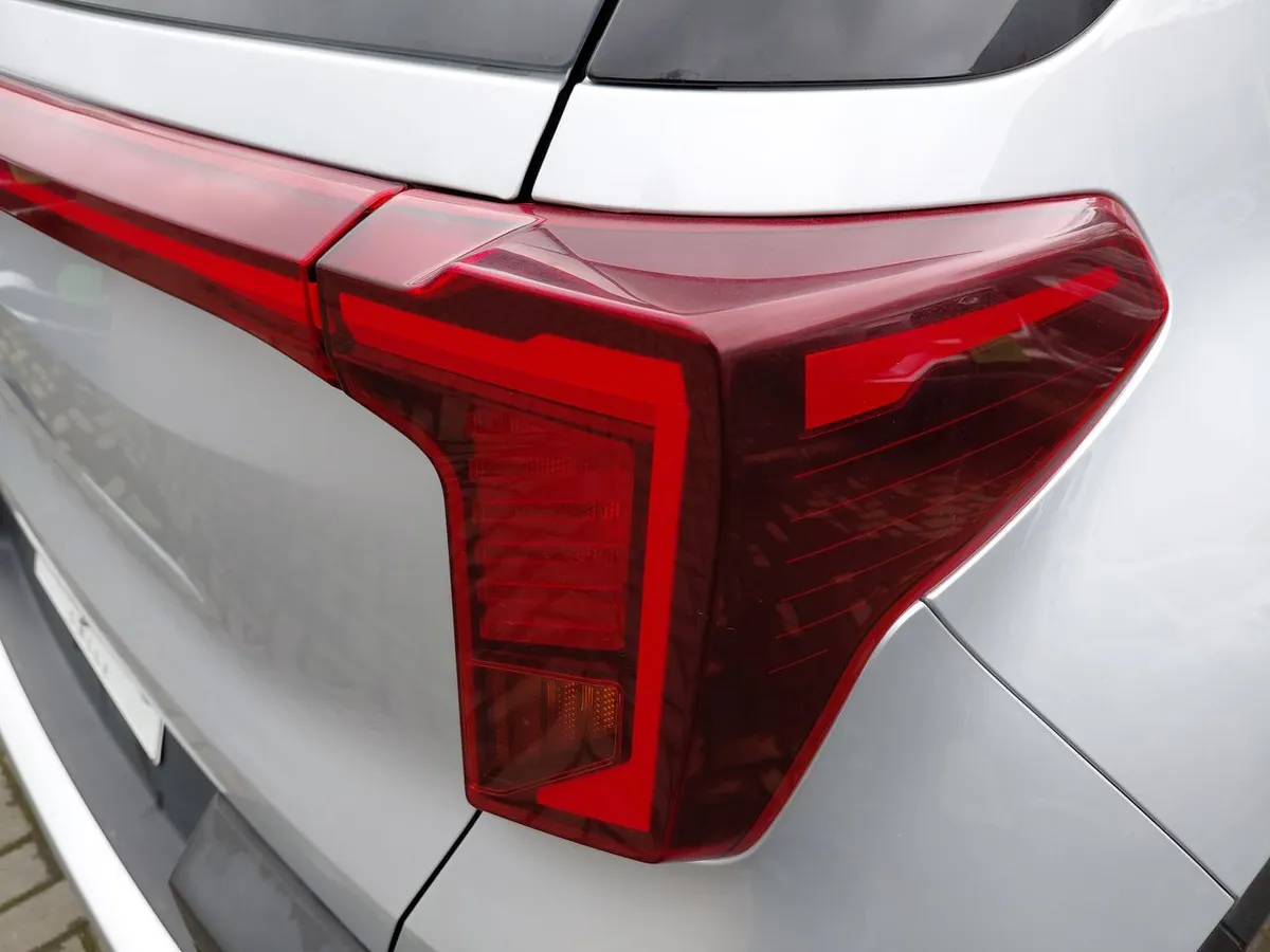 Kia Sonet 1.5 Ex 4x2 Ivt At 5p año 2025