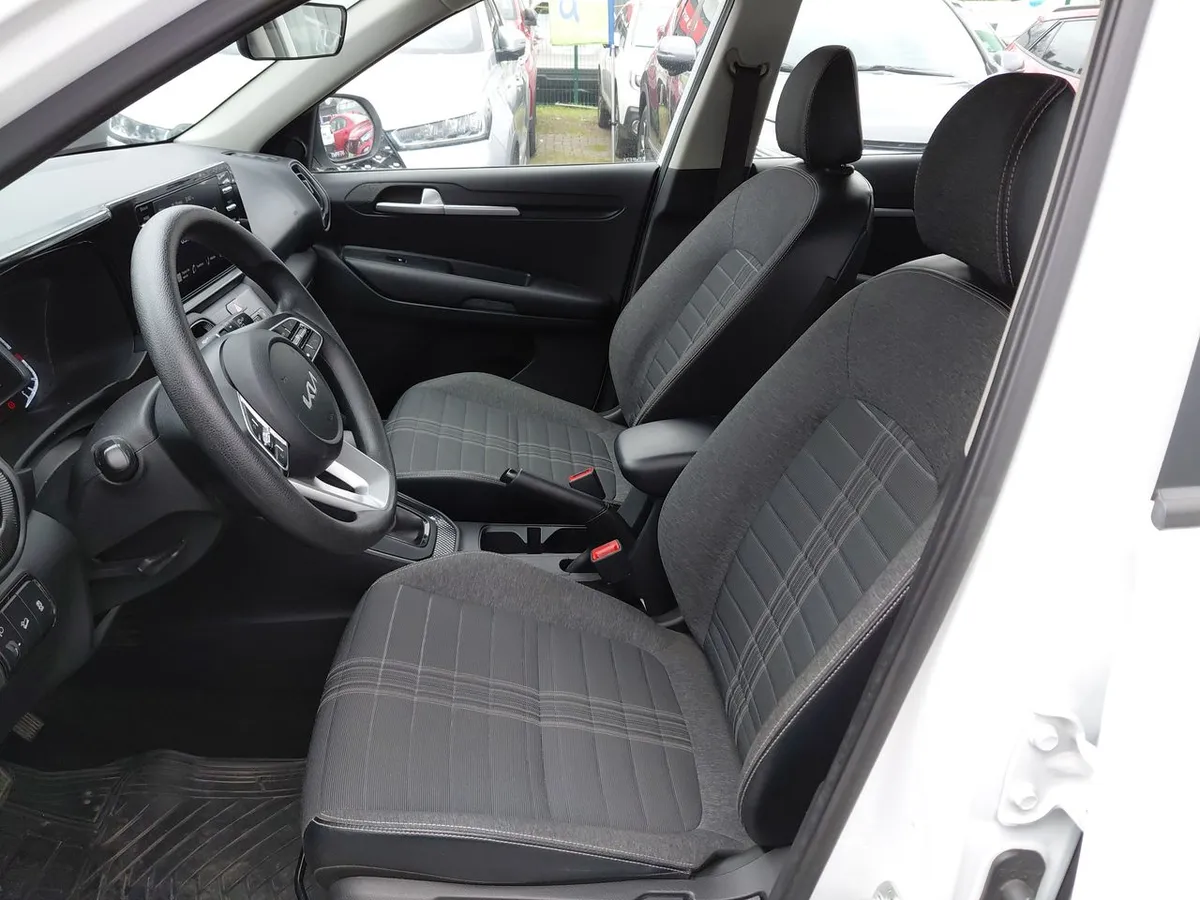Kia Sonet 1.5 Ex 4x2 Ivt Ri At 5p año 2025