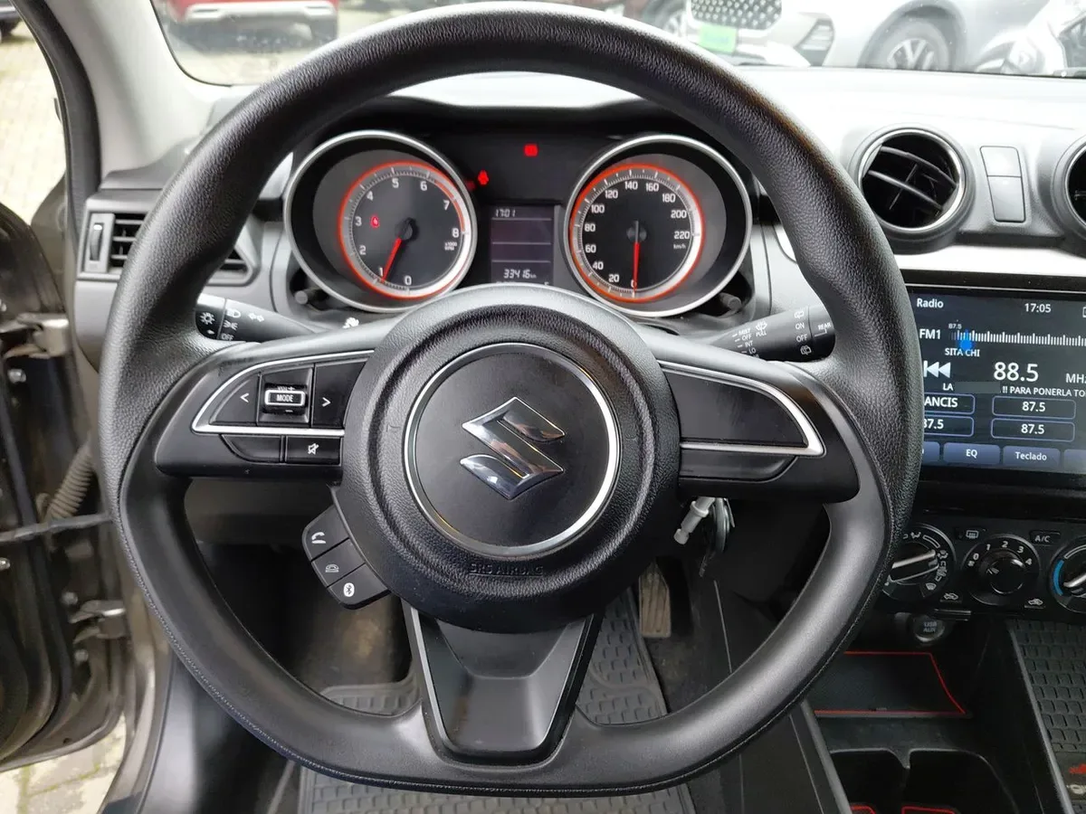 Suzuki Swift 1.2 Gl 4x2 Hb Mt 5p año 2024