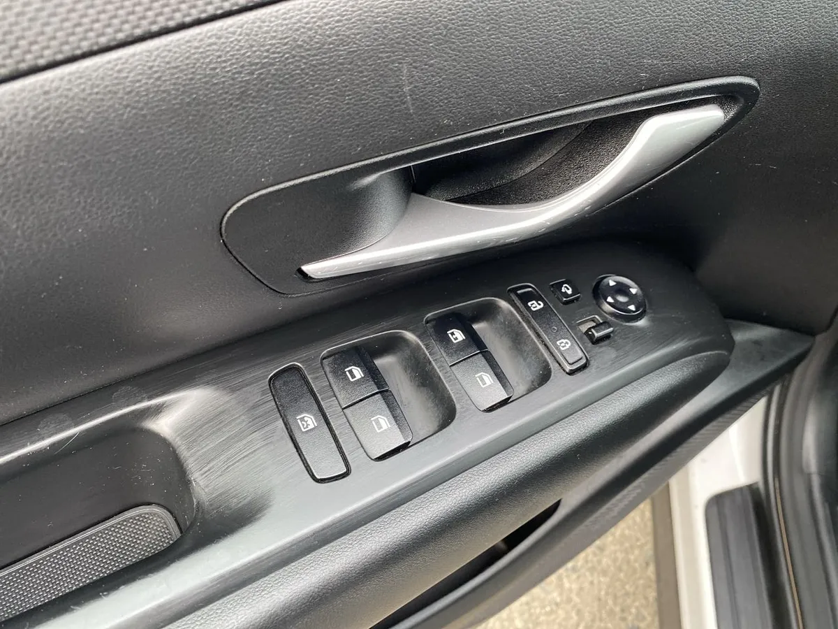 Hyundai Tucson 2.0 Nx4 Plus 4wd At 5p año 2022