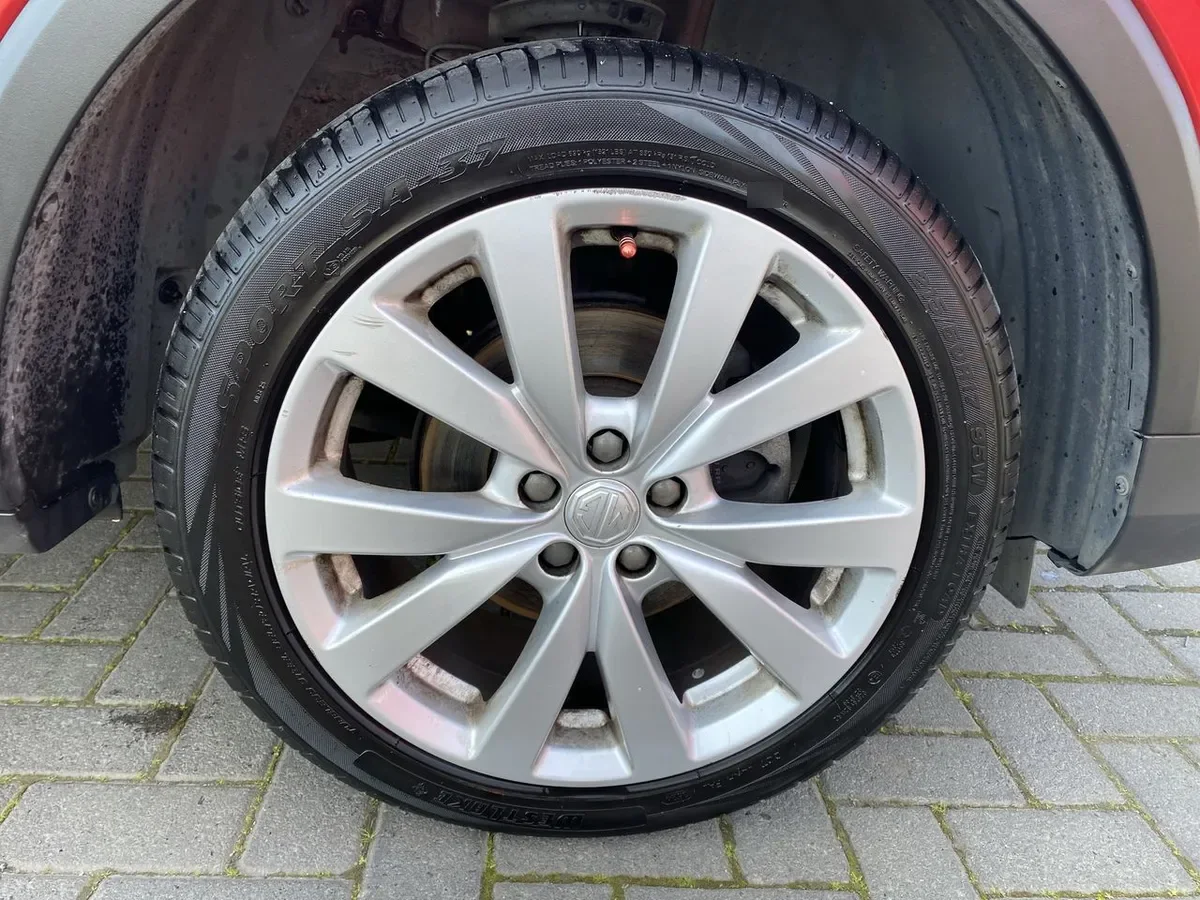 MG Mg Zs 1.5 Std At 5p año 2020