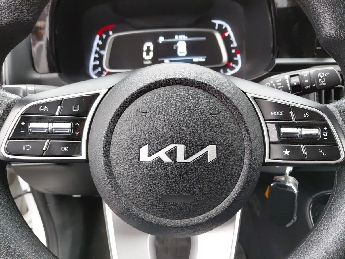 Kia Sonet 1.5 Ex 4x2 Ivt Ri At 5p año 2025