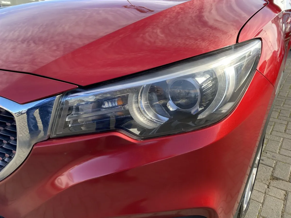 MG Mg Zs 1.5 Std At 5p año 2020