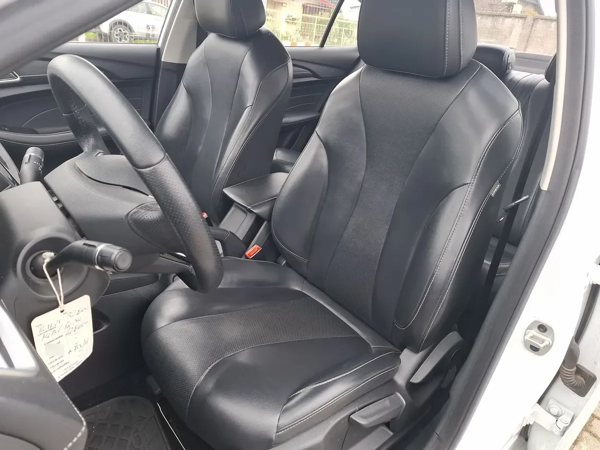 MG 5 1.5 Com 4x2 Mt 4p año 2023
