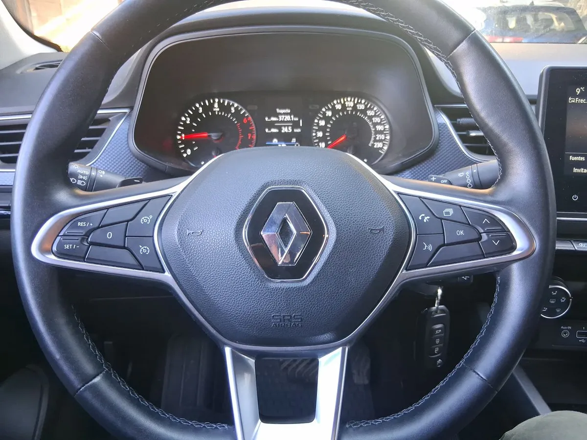 Renault Arkana 1.3l Life 4x2 At 5p año 2022