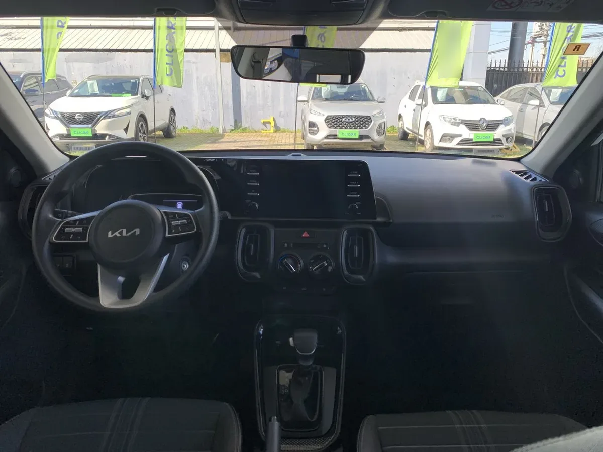 Kia Sonet 1.5 Ex 4x2 Ivt At 5p año 2025