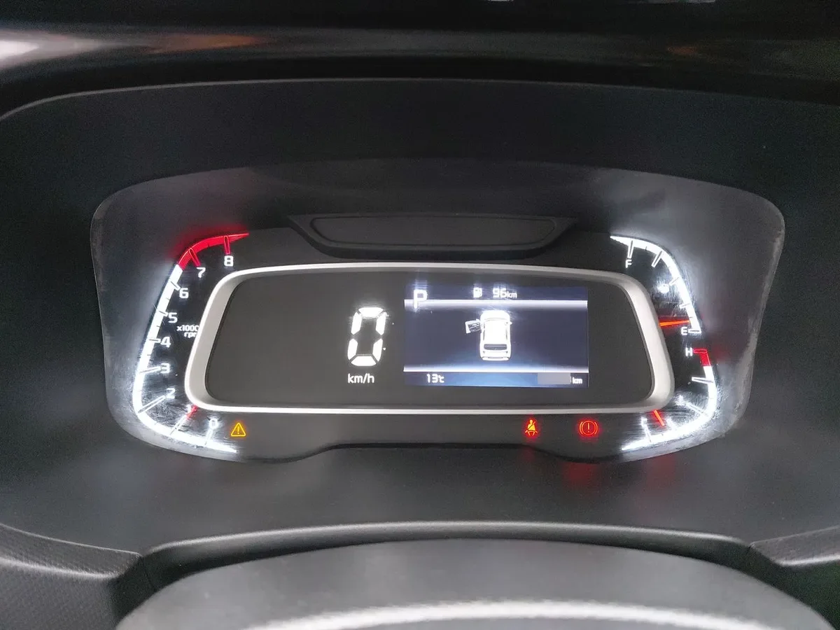 Kia Sonet 1.5 Ex 4x2 Ivt At 5p año 2025