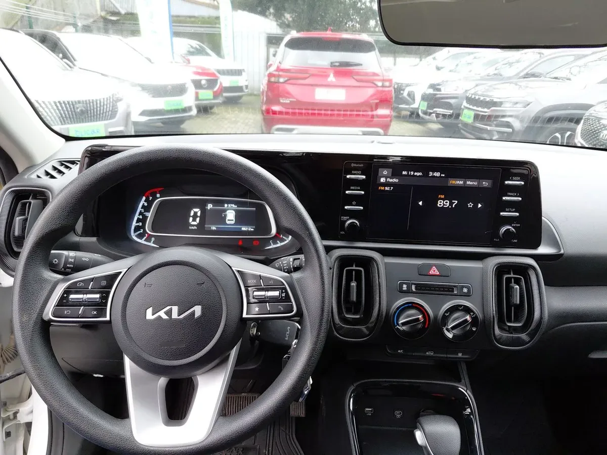 Kia Sonet 1.5 Ex 4x2 Ivt Ri At 5p año 2025
