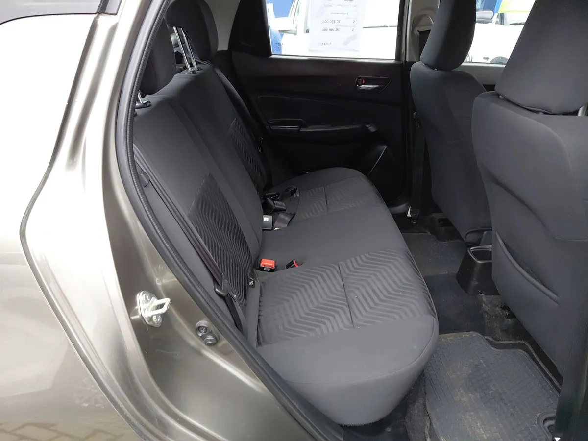 Suzuki Swift 1.2 Gl 4x2 Hb Mt 5p año 2024