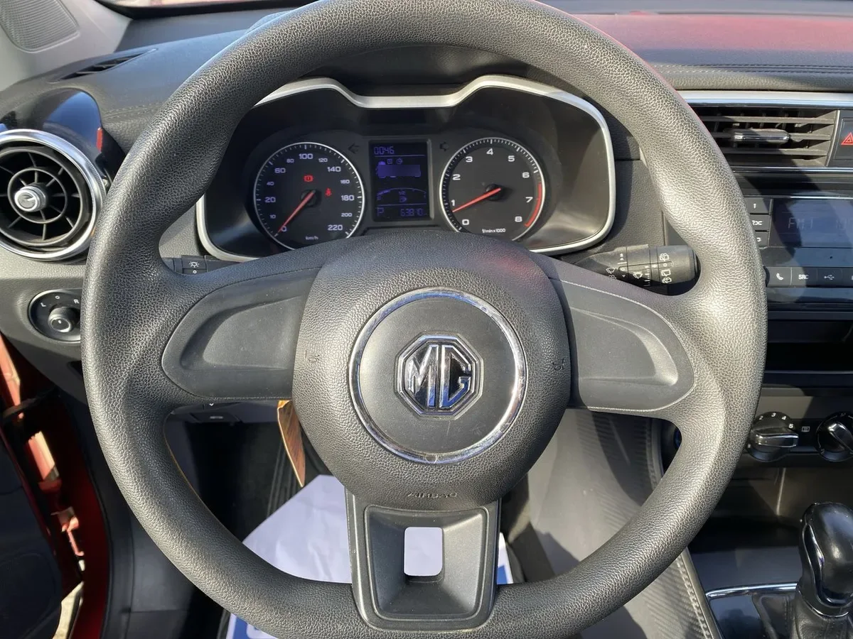 MG Mg Zs 1.5 Std At 5p año 2020