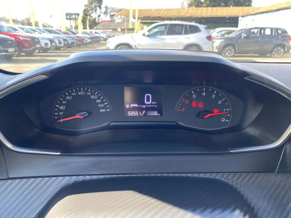 Peugeot 208 1.2 Style Puretech 75 Euro 6 Mt 5p año 2023