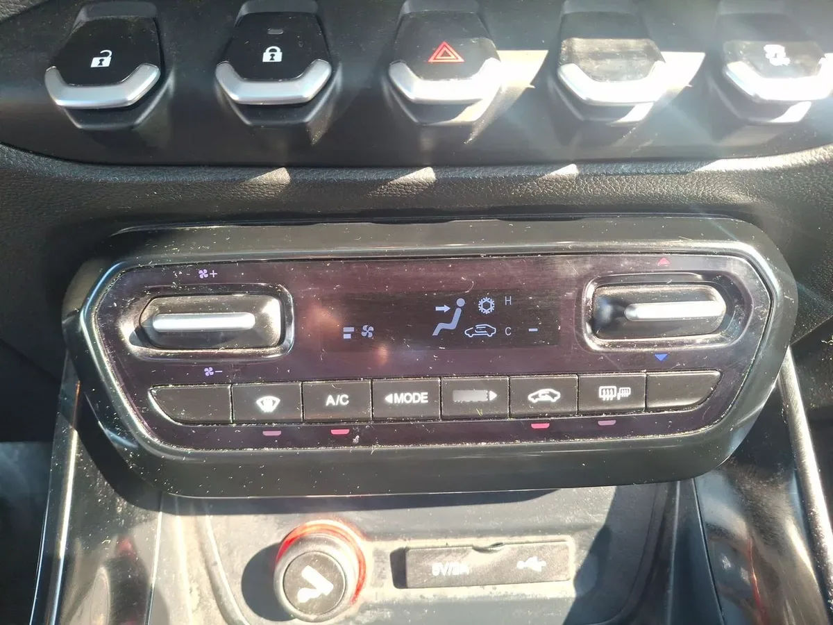 Chevrolet Captiva 1.5t Ltz Fwd Cvt At 5p año 2022