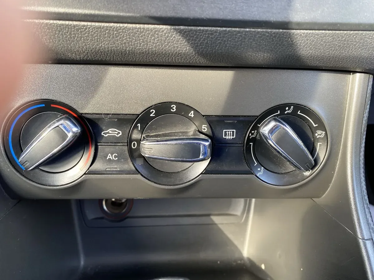 MG Mg Zs 1.5 Std At 5p año 2020