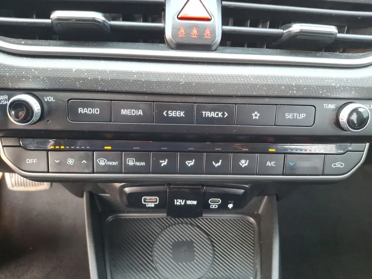 Kia K3 Cross 1.6 Ex 4x2 At 5p año 2024