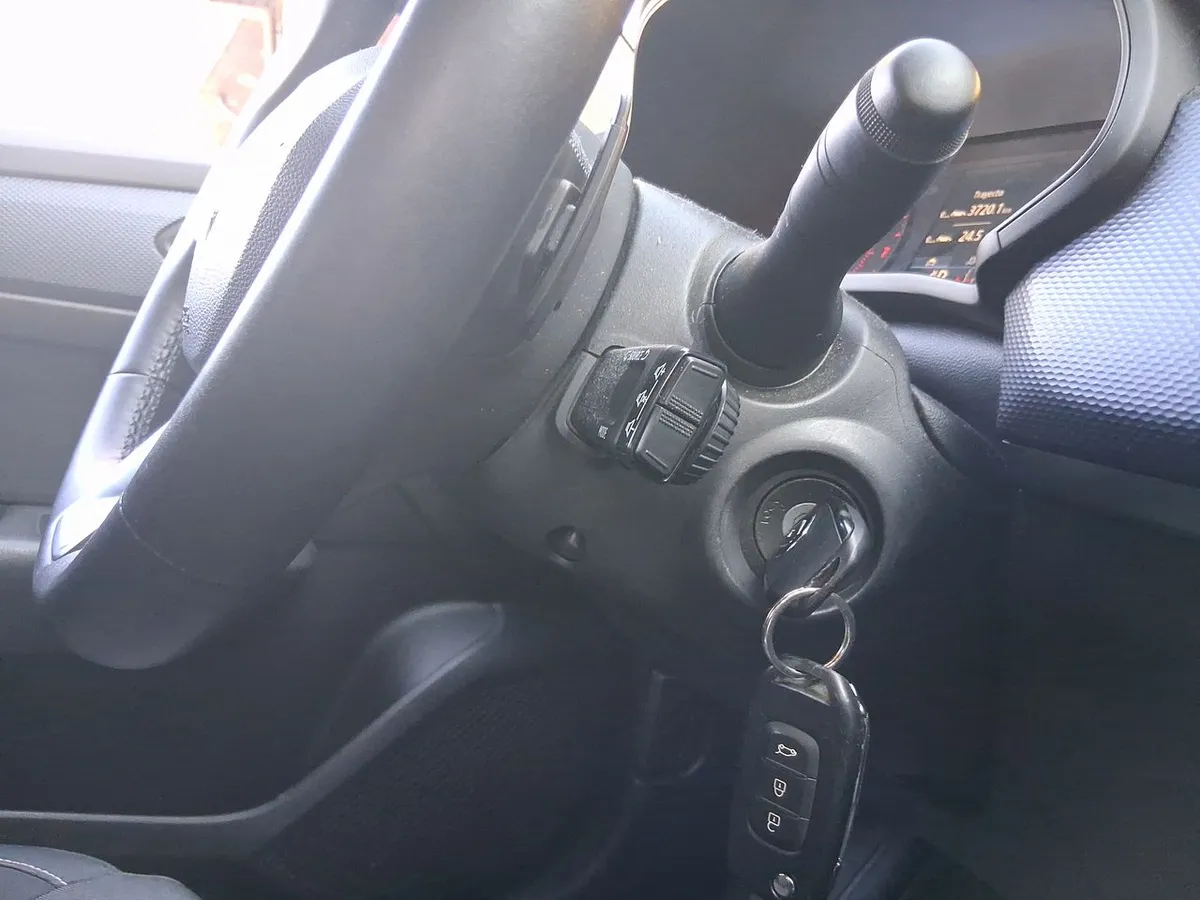 Renault Arkana 1.3l Life 4x2 At 5p año 2022