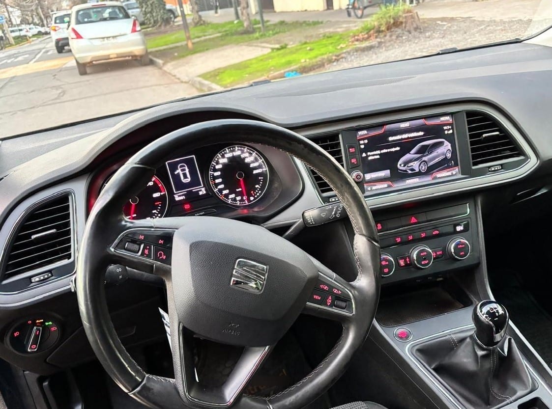 Seat Leon 1.4 Style Tsi Mt año 2020
