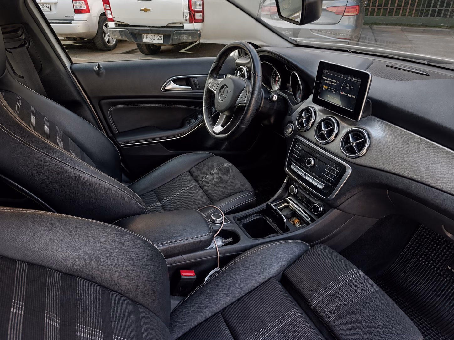 Mercedes-Benz Gla 200 Hb año 2020