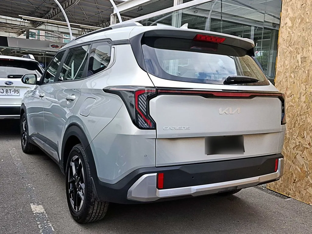 Kia Carens Ex 1.5 At año 2026