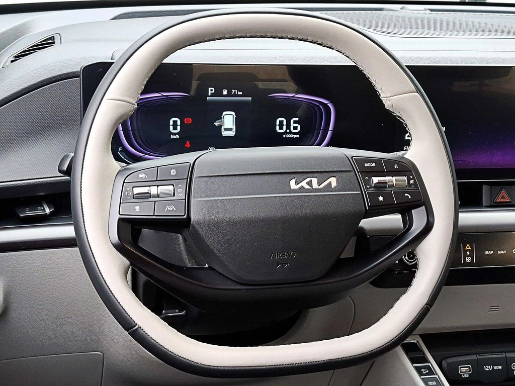 Kia Carens Ex 1.5 At año 2026
