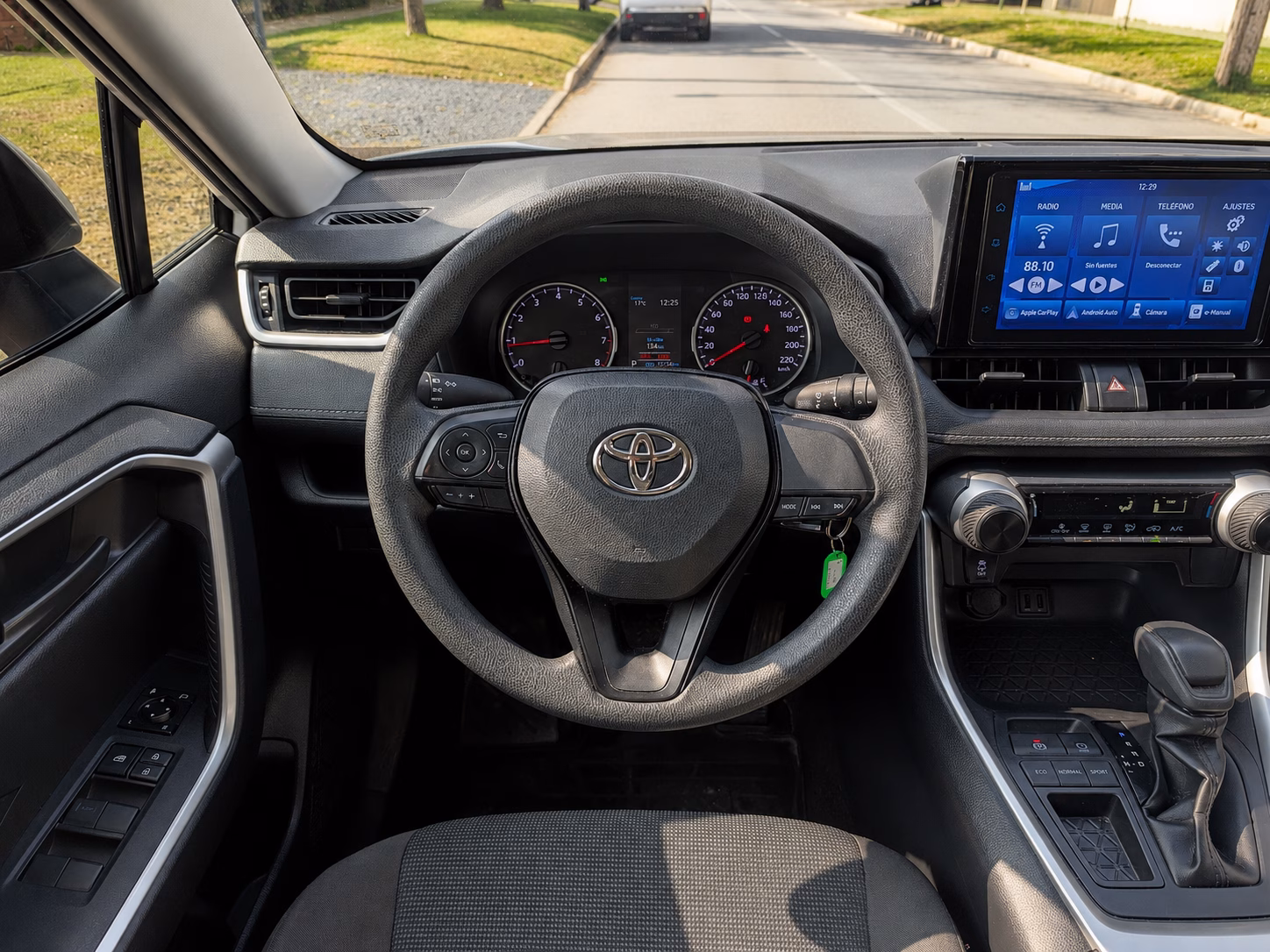 Toyota Rav4 Le año 2022
