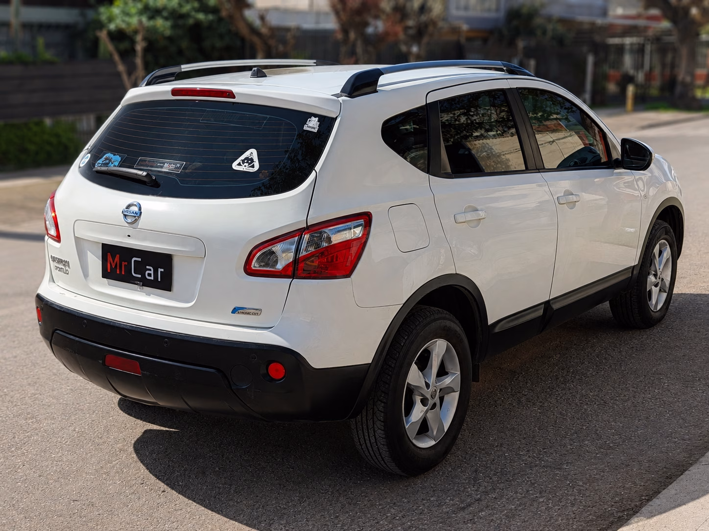 Toyota Qashqai Rav4 Le año 2013