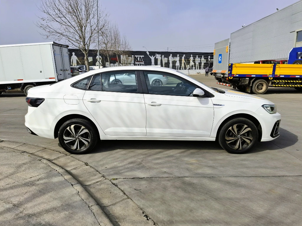 Volkswagen Virtus Virtus 1.0 At Comfortline año 2024