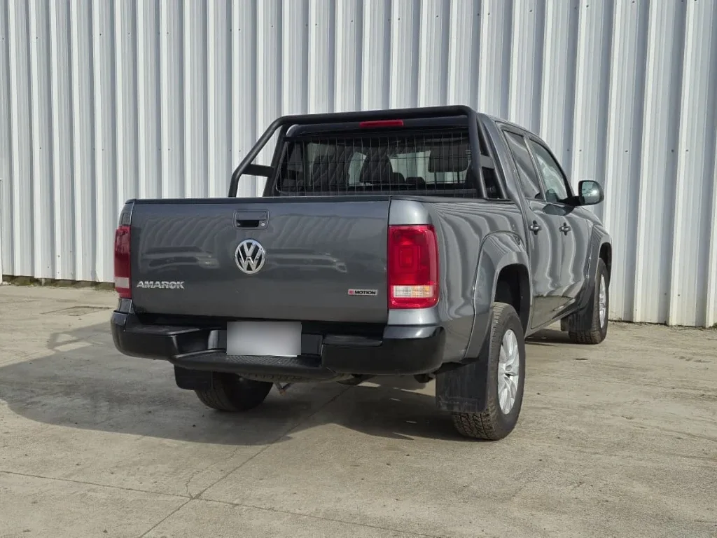 Volkswagen Amarok Dcab Tdi 4x4 Trendline 2.0 año 2023