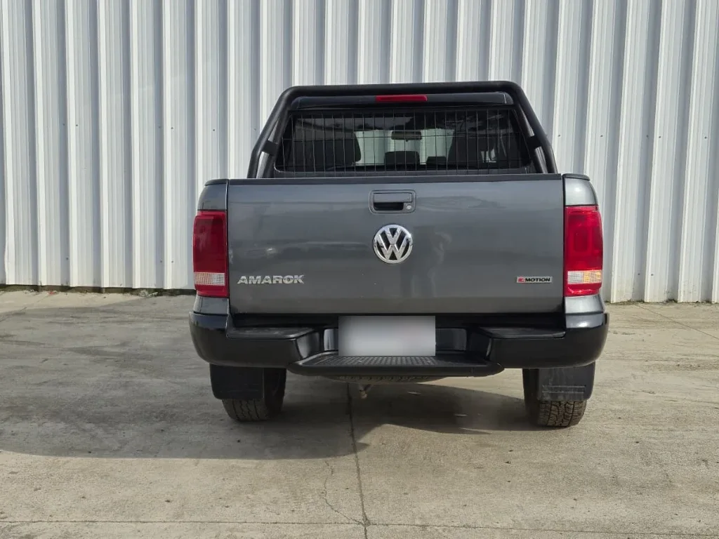 Volkswagen Amarok Dcab Tdi 4x4 Trendline 2.0 año 2023