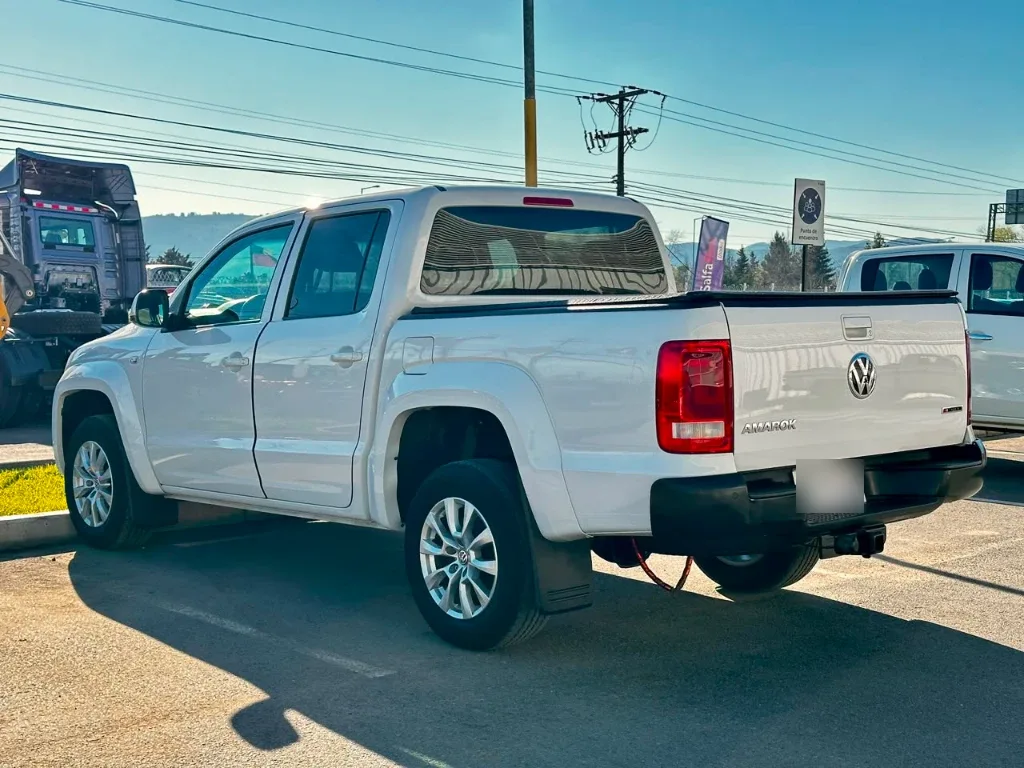 Volkswagen Amarok Amarok 4x4 Comfortline D/c 2.0 D At año 2023