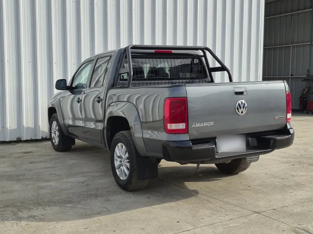 Volkswagen Amarok Dcab Tdi 4x4 Trendline 2.0 año 2023