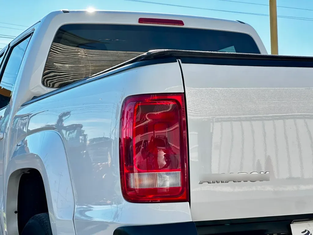 Volkswagen Amarok Amarok 4x4 Comfortline D/c 2.0 D At año 2023
