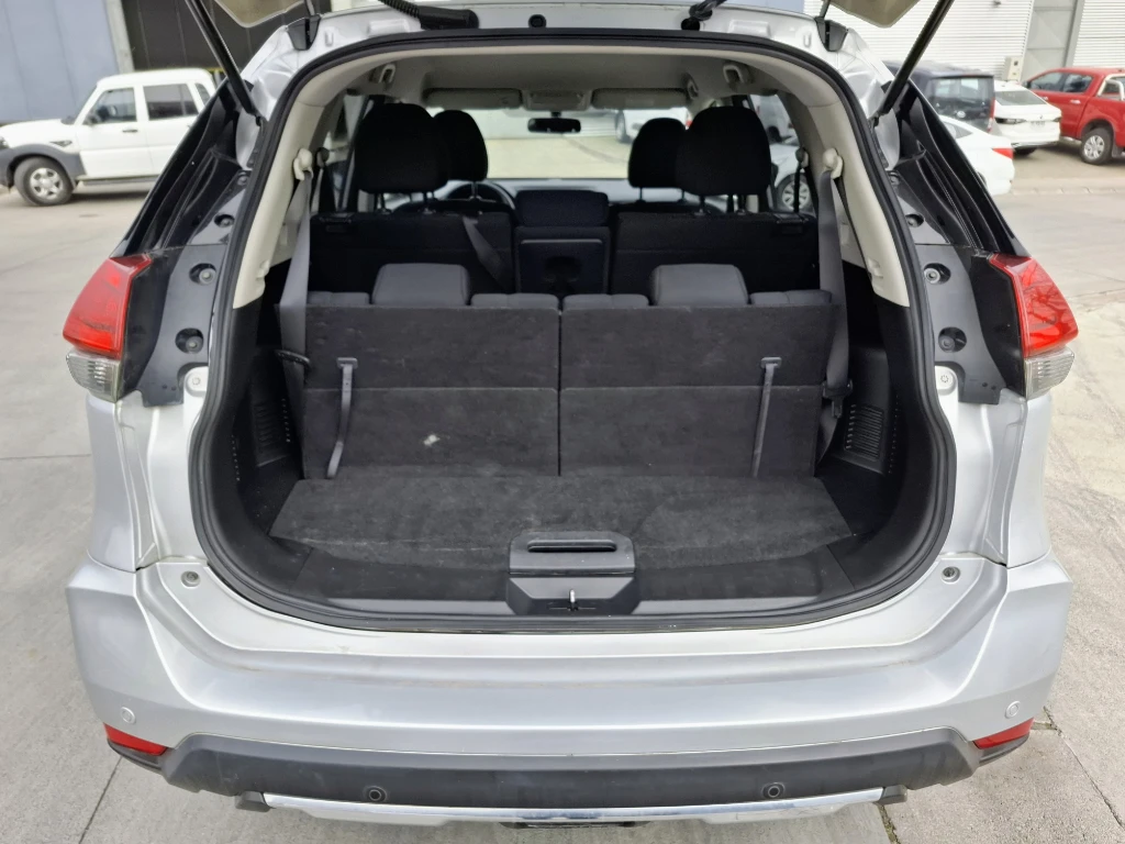 Nissan X-Trail X-Trail Sense 2.5 At 4x2 3f año 2021