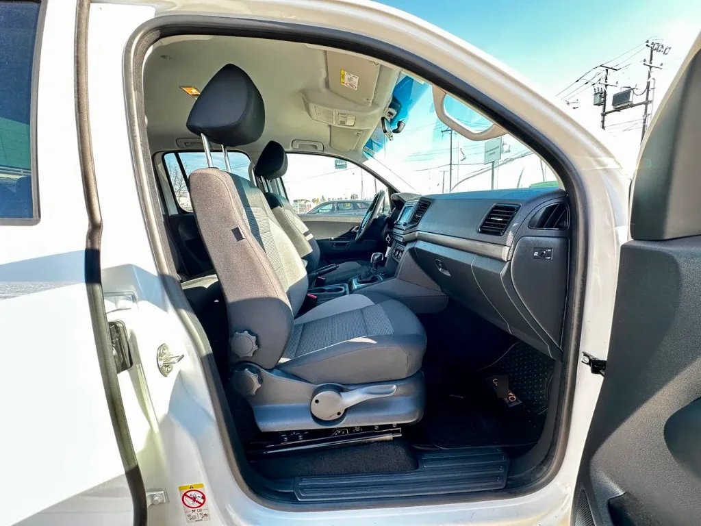 Volkswagen Amarok Amarok 4x4 Comfortline D/c 2.0 D At año 2023