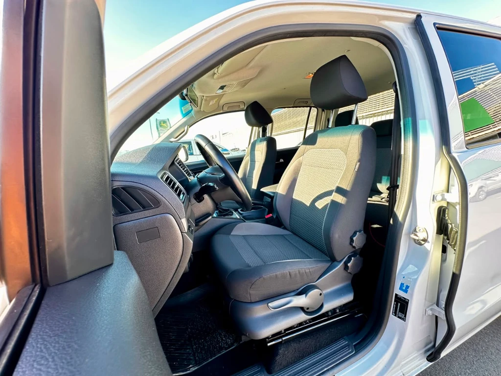 Volkswagen Amarok Amarok 4x4 Comfortline D/c 2.0 D At año 2023