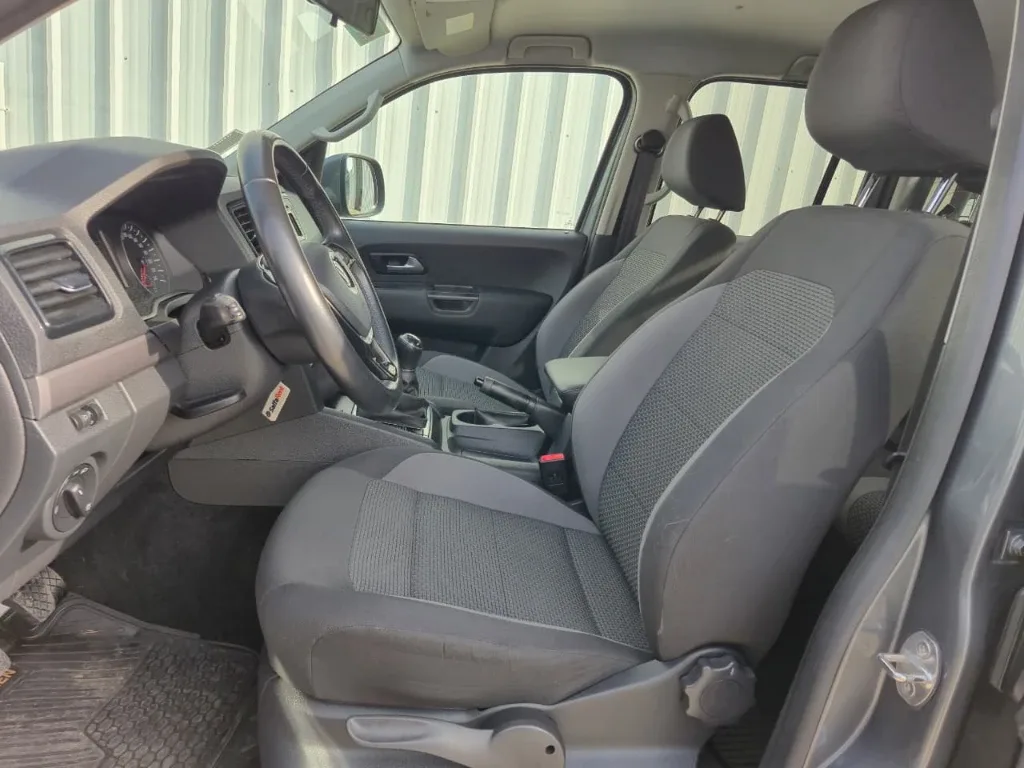 Volkswagen Amarok Dcab Tdi 4x4 Trendline 2.0 año 2023