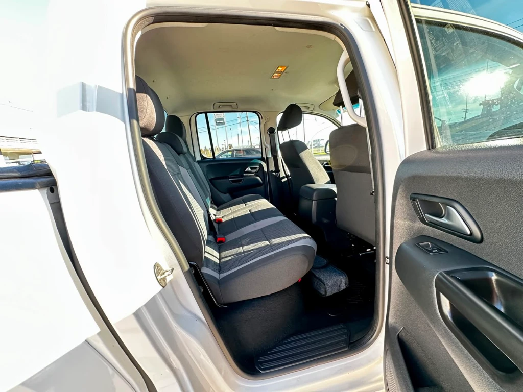 Volkswagen Amarok Amarok 4x4 Comfortline D/c 2.0 D At año 2023