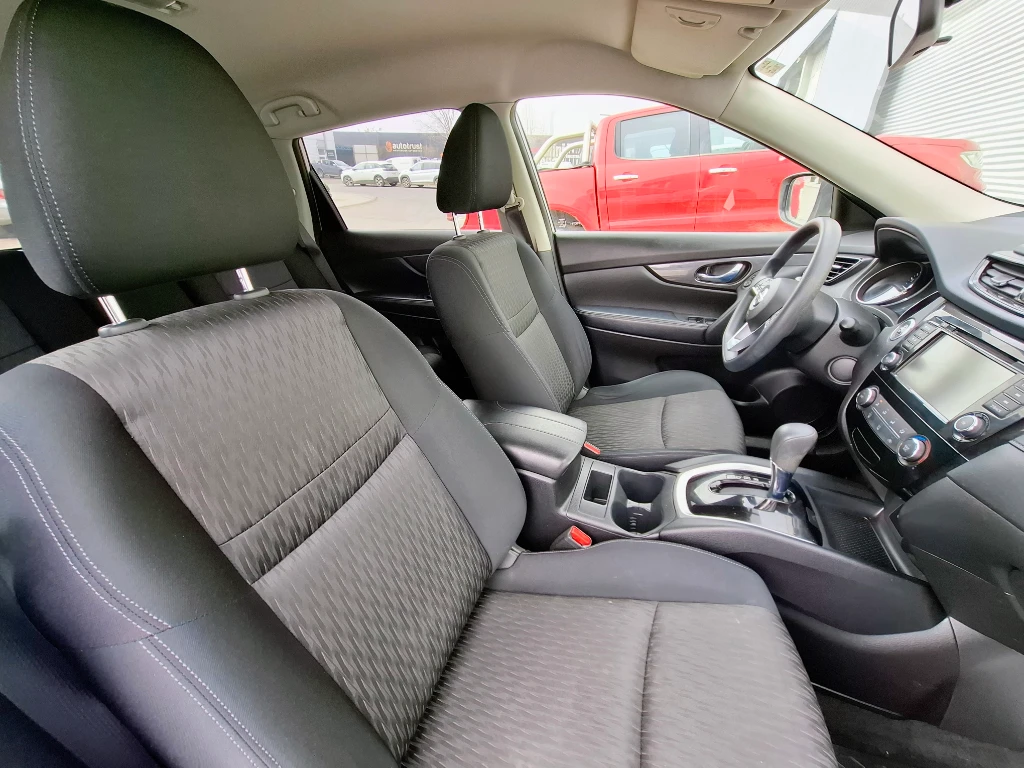 Nissan X-Trail X-Trail Sense 2.5 At 4x2 3f año 2021