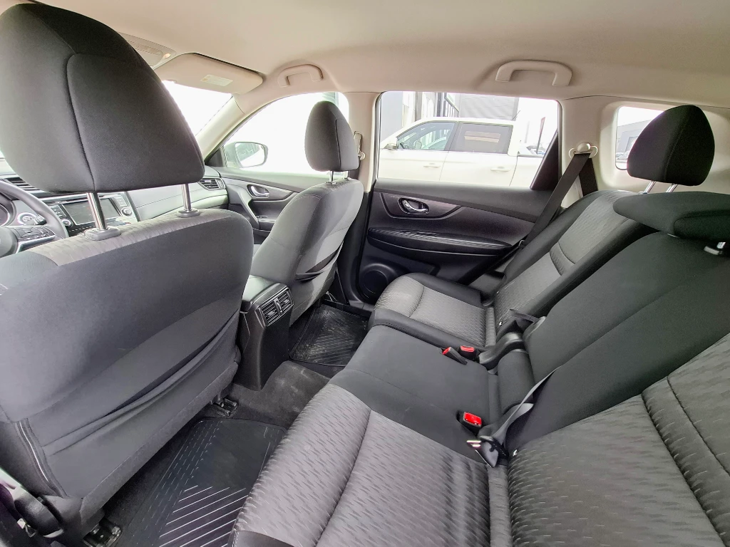 Nissan X-Trail X-Trail Sense 2.5 At 4x2 3f año 2021