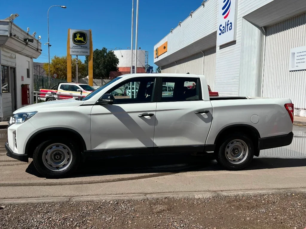 Ssangyong Grand Musso 2.2 4x2 Mt Full-Ql610 año 2023