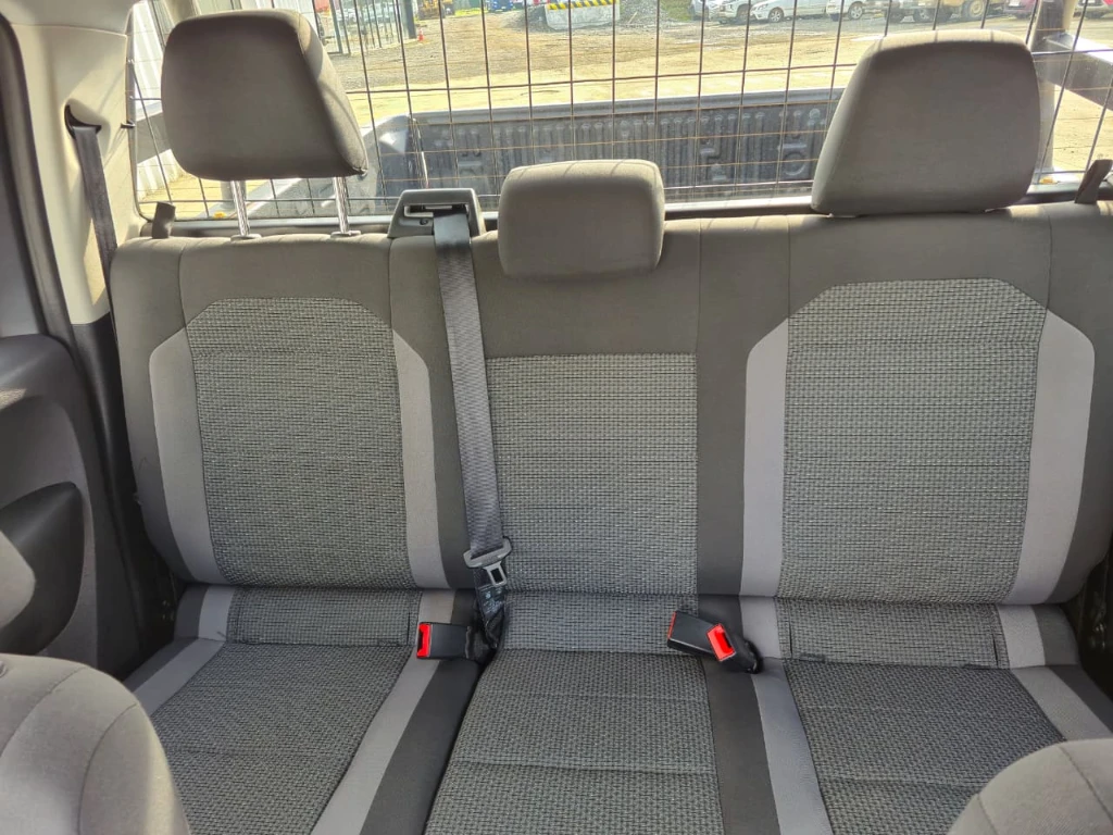 Volkswagen Amarok Dcab Tdi 4x4 Trendline 2.0 año 2023