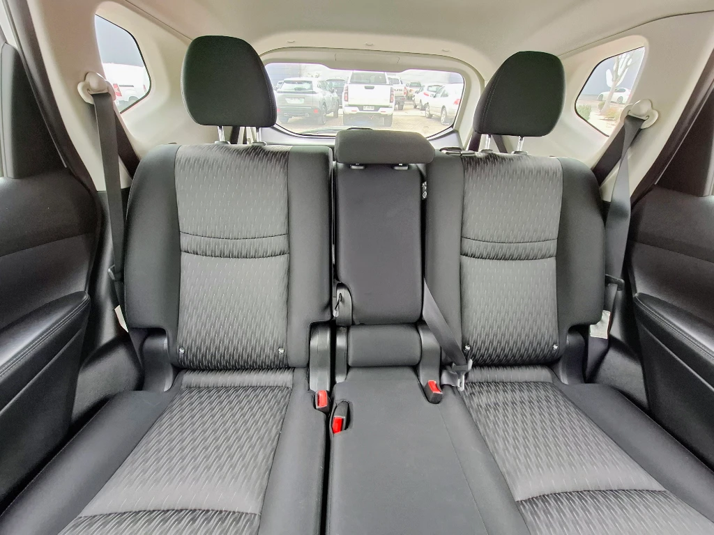 Nissan X-Trail X-Trail Sense 2.5 At 4x2 3f año 2021