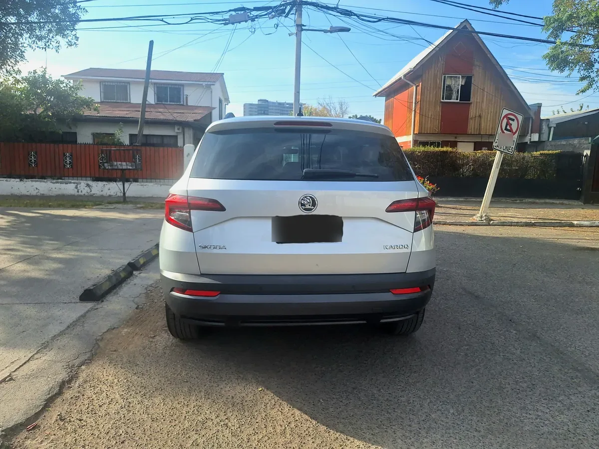 SKODA KAROQ Otra año 2019