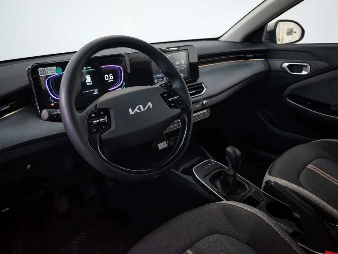 Kia K3 Cross Ex 1.6l 6mt año 2026