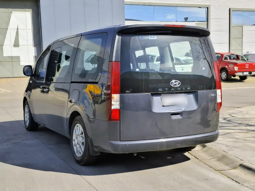 Hyundai Staria Staria Us4 Mb 2.2 Crdi At 9p año 2024