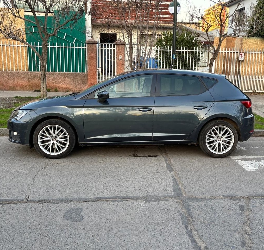 Seat Leon 1.4 Style Tsi Mt año 2020